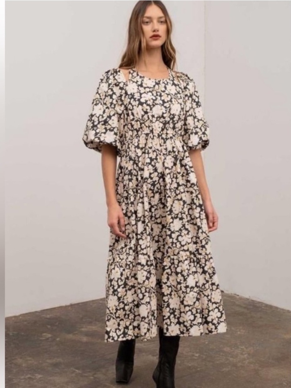 MOON RIVER Beige Tan Black Puff Sleeve Cut Out Halter Floral Midi Dress M